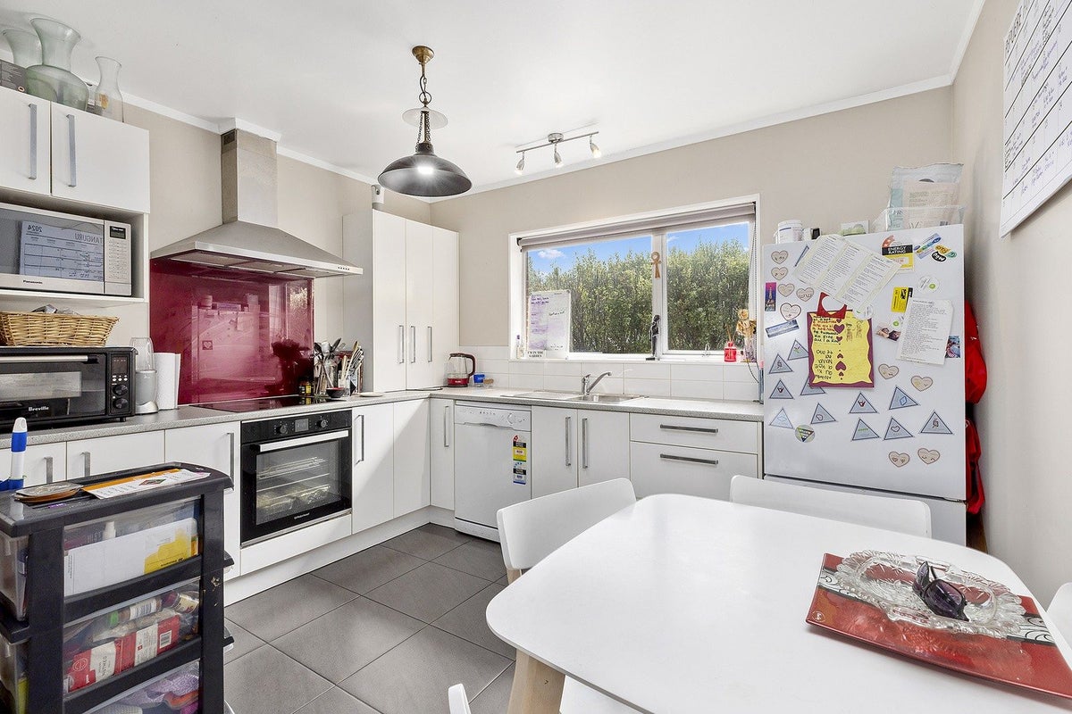 22A Darlington Road, Miramar, Wellington - Carousel 2