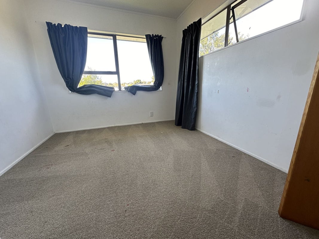 2/84 Halsey Drive, Mount Roskill, Auckland - Carousel 8