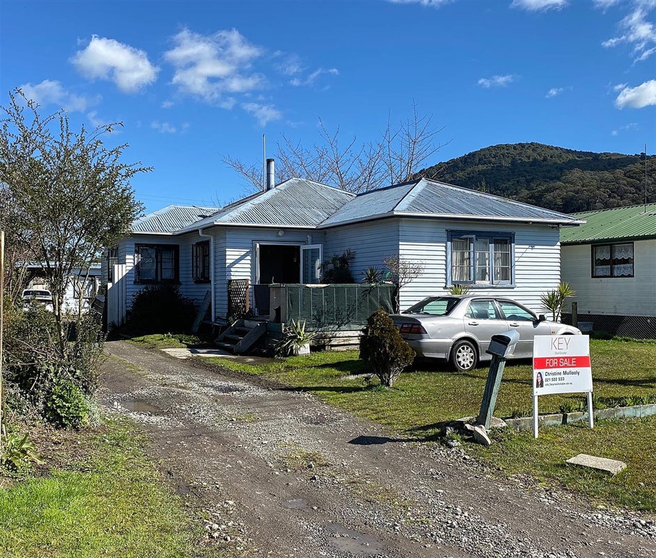 28 Steeles Lane, Western Heights, Rotorua - Carousel 1