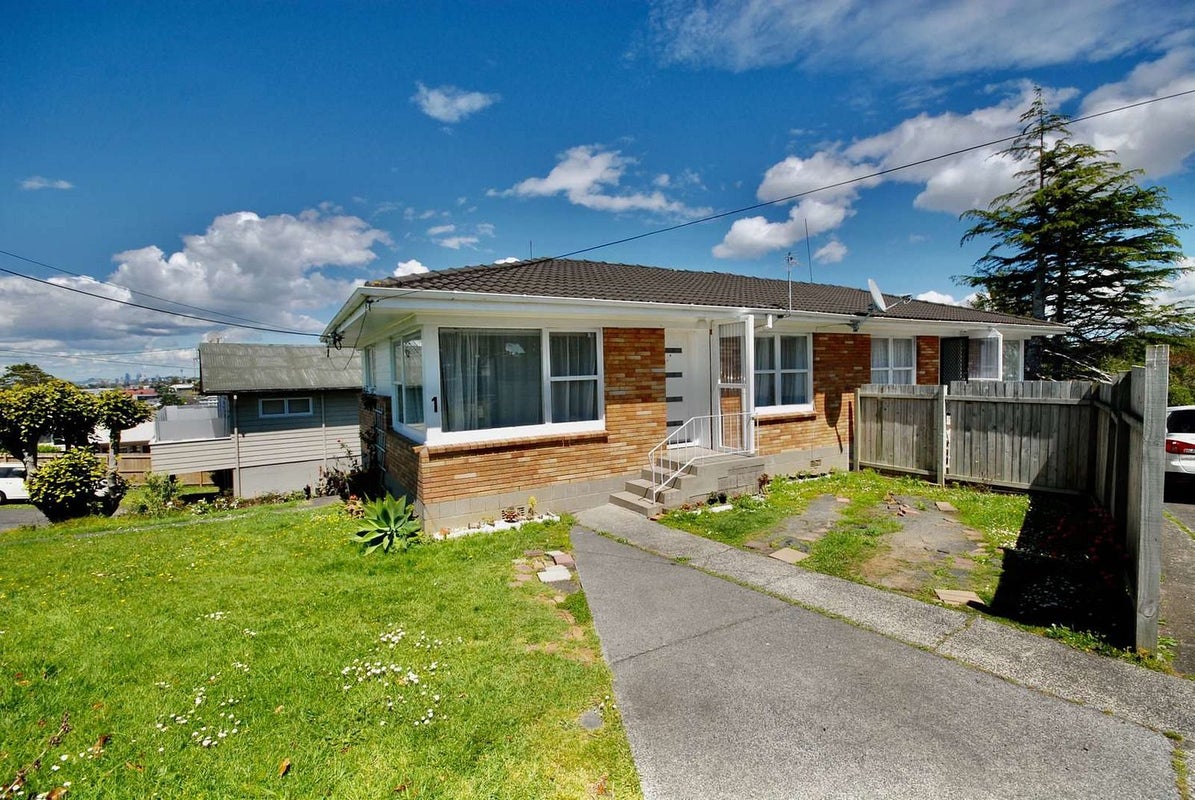 1/97 Target Road, Totara Vale, Auckland - Carousel 2