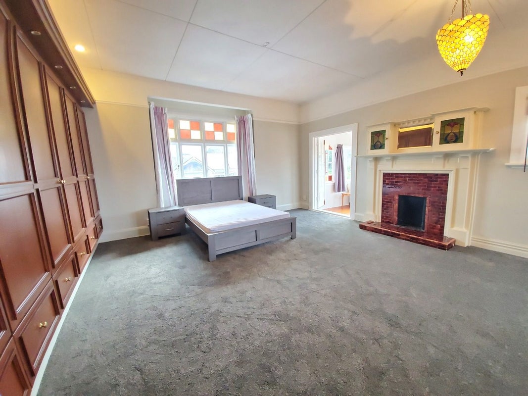 3 Peel Street, Mornington, Dunedin - Carousel 1
