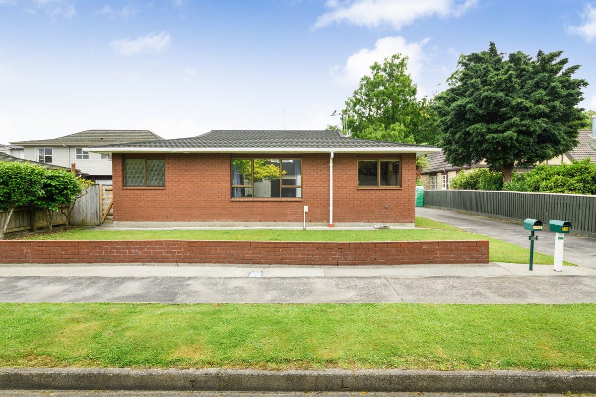 1/29 Redwood Grove, Hokowhitu, Palmerston North - Carousel 13