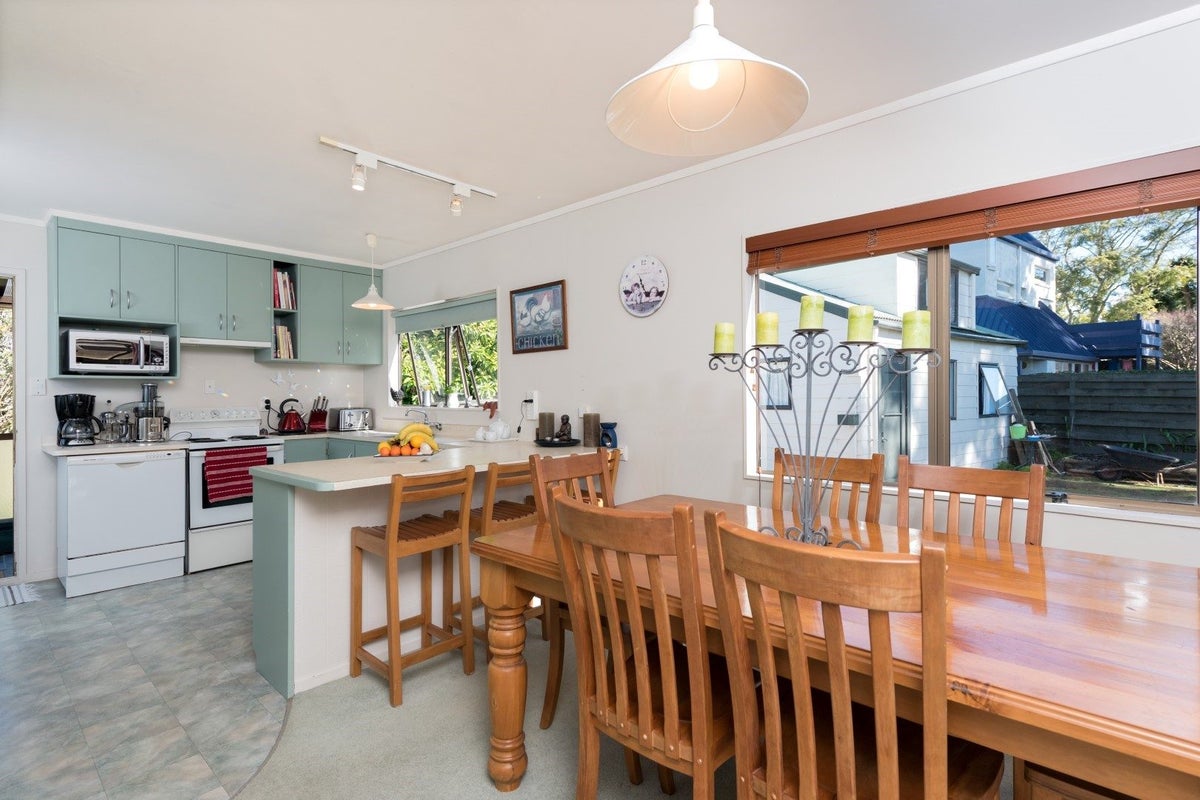 3 Idesia Grove, Matua, Tauranga - Carousel 2