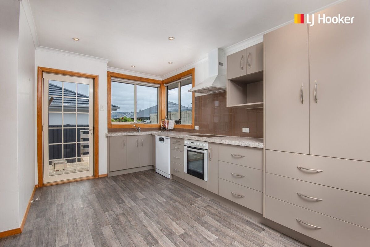 191 Gordon Road, Mosgiel, Mosgiel - Carousel 2
