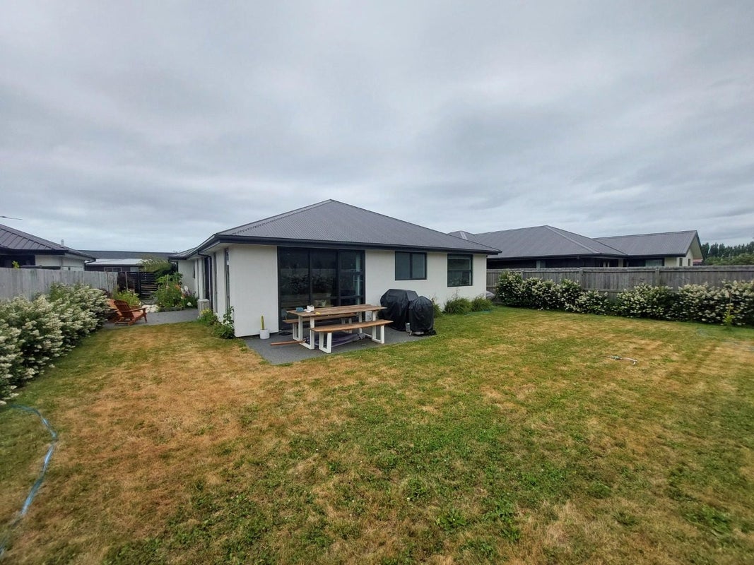 33 Robert Duncan Road, Belfast, Christchurch - Carousel 13