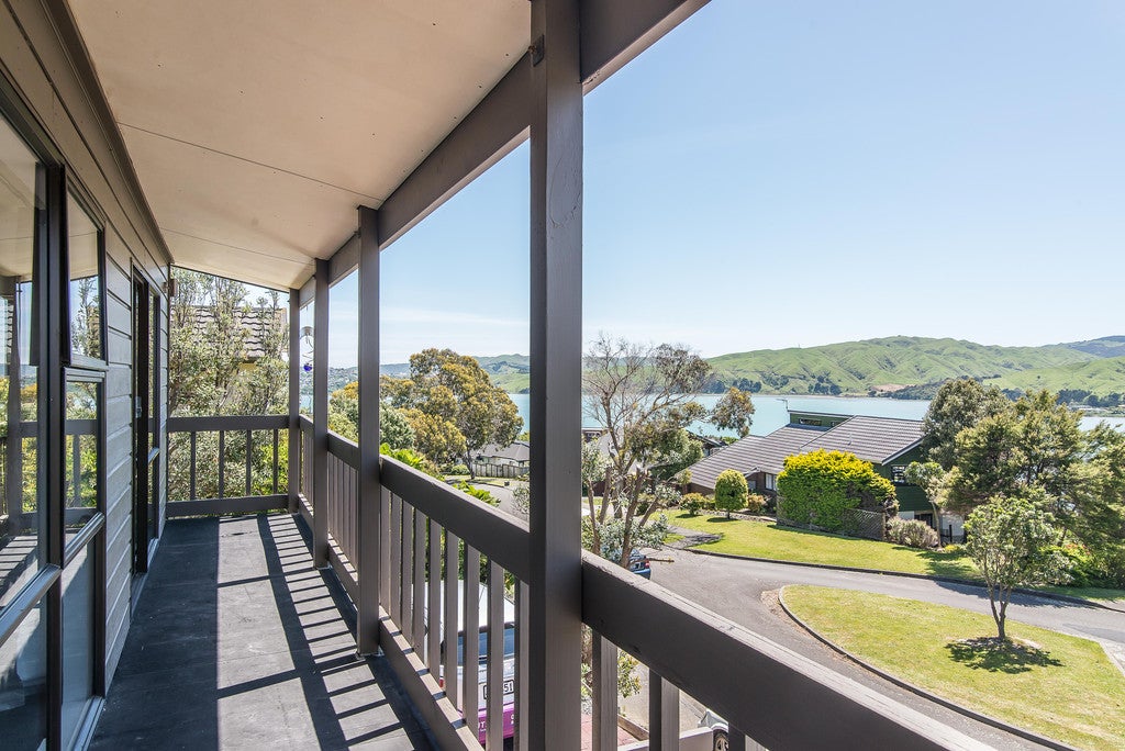 28 The Crowsnest, Whitby, Porirua - Carousel 1