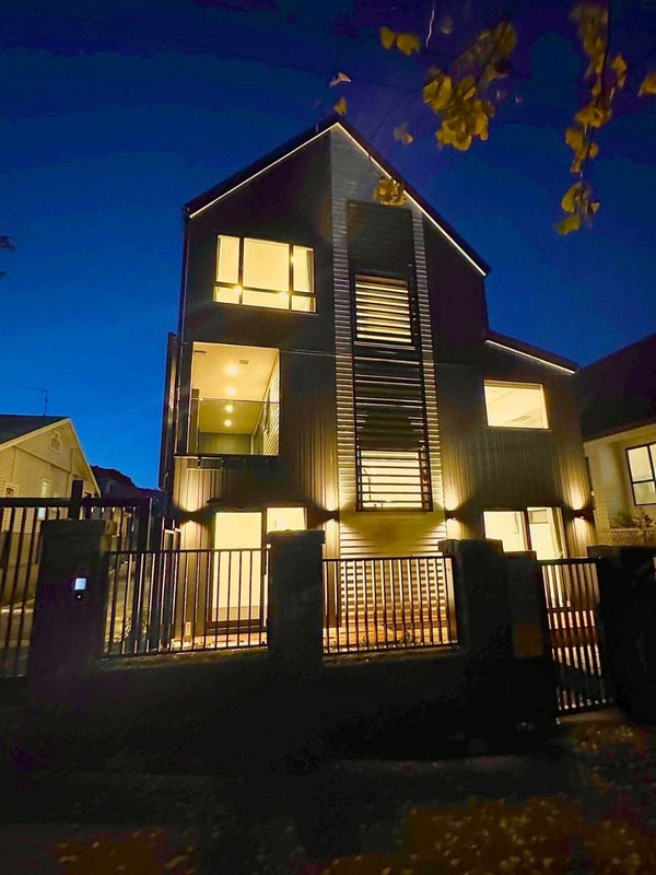 35B Beckenham Avenue, Royal Oak, Auckland - Carousel 1