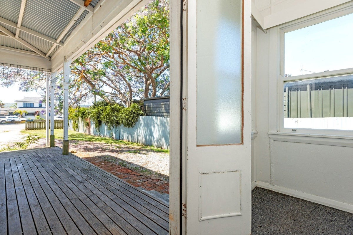 678 GLADSTONE ROAD, Te hapara, Gisborne - Carousel 2