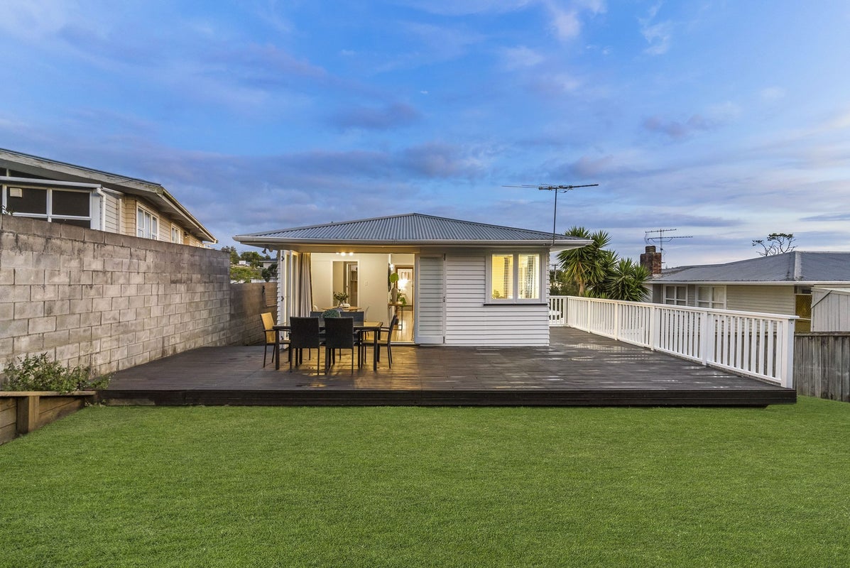 33 Mulgan Street, New Windsor, Auckland - Carousel 1