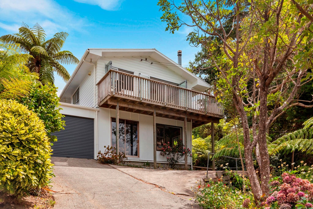 26 Kopara Grove, Stokes Valley, Lower Hutt - Carousel 1