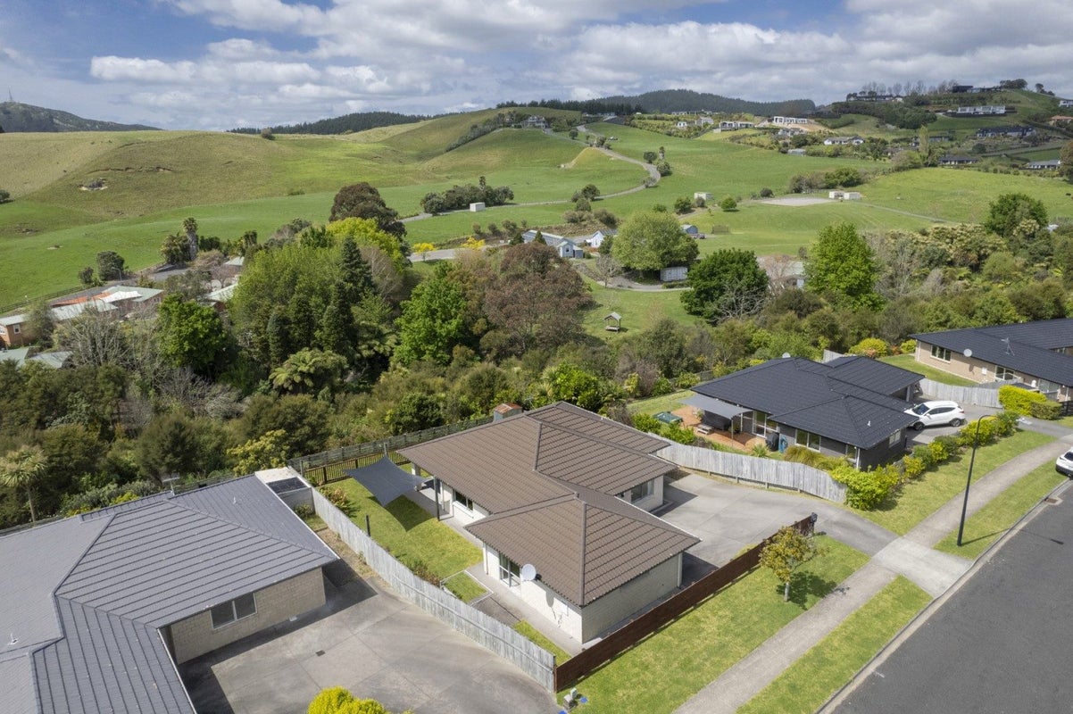 54 Utopia Park Heights, Welcome Bay, Tauranga - Carousel 21