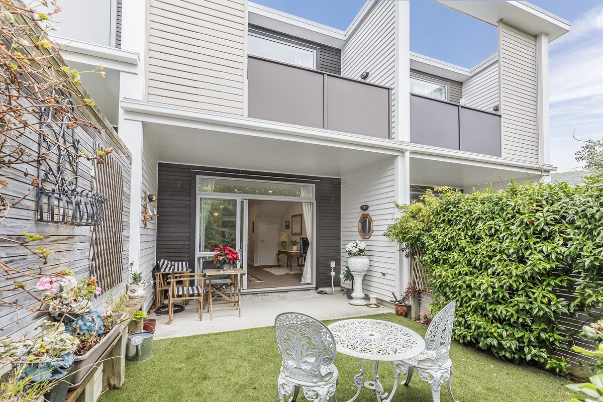 2/24 Tamar Street, Island Bay, Wellington - Carousel 16