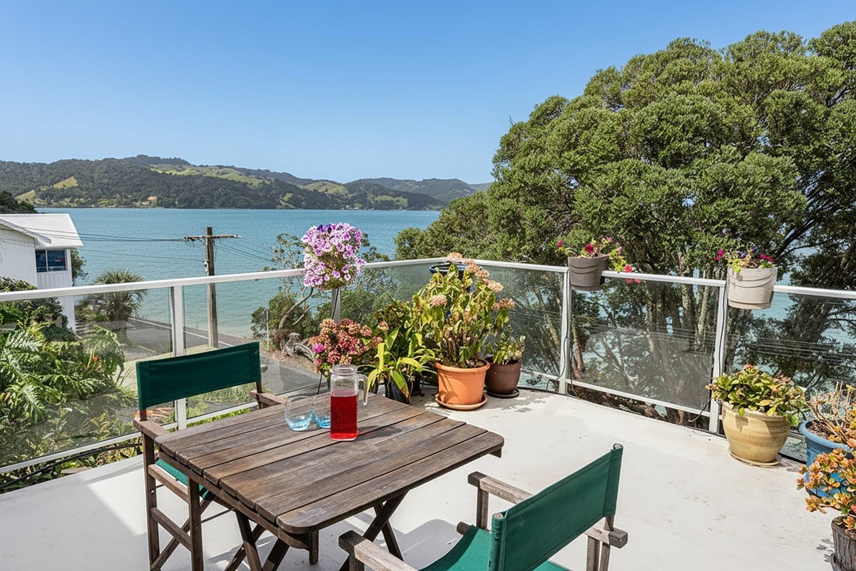 132 Beach Road, Onerahi, Whangarei - Carousel 2