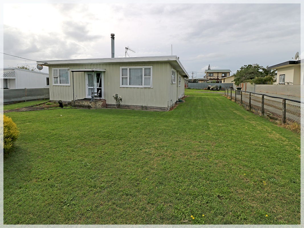 121 Seabury Avenue, Foxton Beach, Foxton - Carousel 13