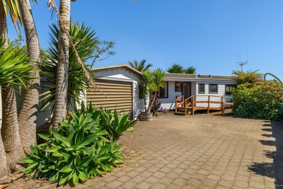 98B Freyberg Street, Otumoetai, Tauranga - Carousel 1