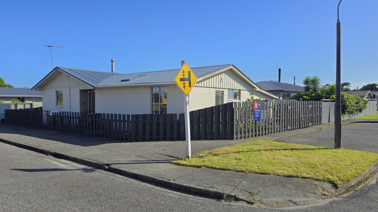 220 Gibson Quay, Hokitika, Hokitika - Carousel 17