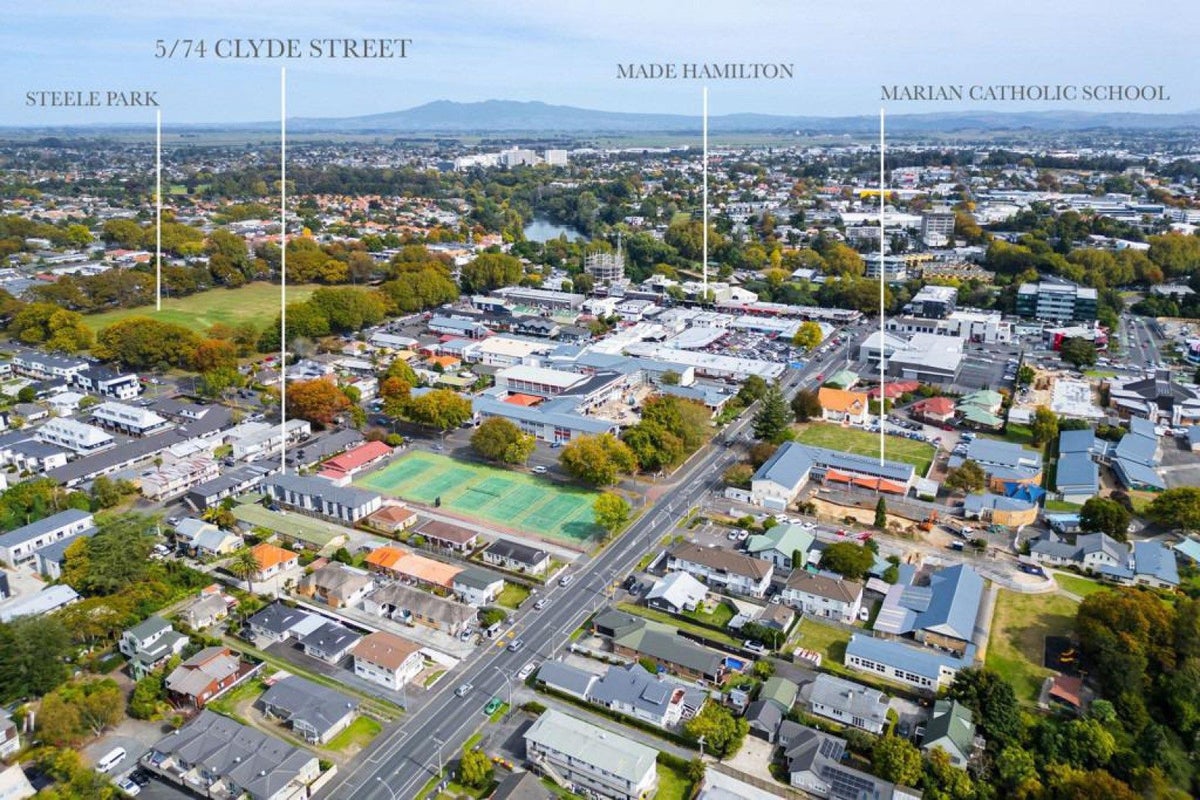 5/74 Clyde Street, Hamilton East, Hamilton - Carousel 13
