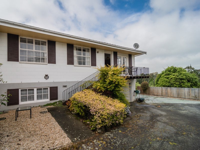 2/11 Hinau Place, Glenwood, Timaru - Carousel 1