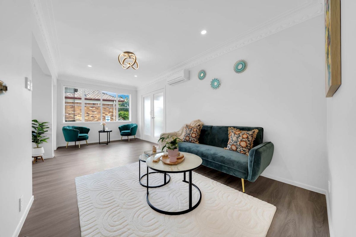 1/18 Sunnyside Crescent, Papatoetoe, Auckland - Carousel 2