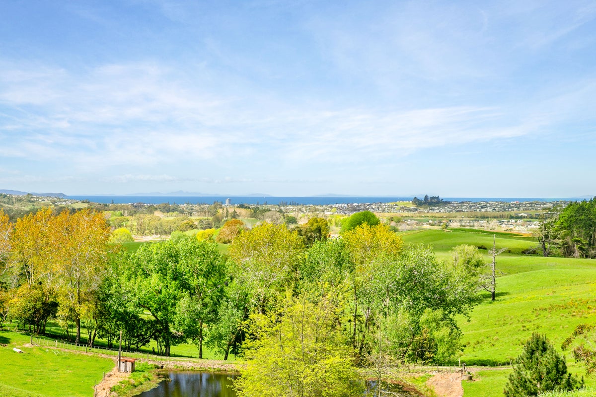 120 Cemetery Road, Silverdale - Carousel 2