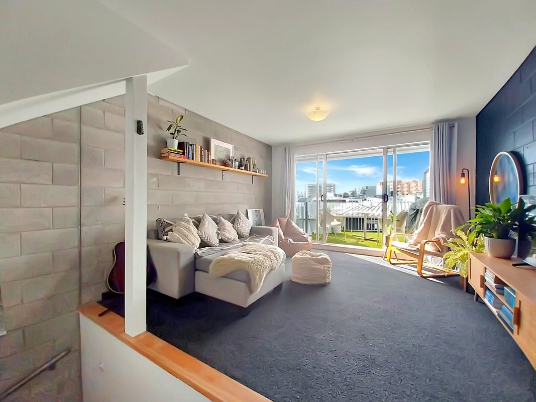 33J Charlotte Street, Eden Terrace, Auckland - Carousel 1