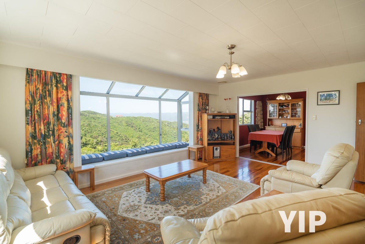 68 Baylands Drive, Newlands, Wellington - Carousel 2