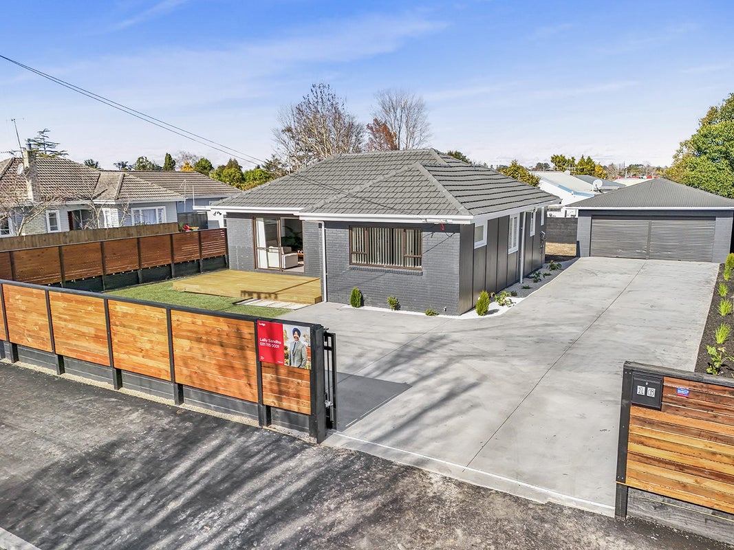 16 Normandy Avenue, Melville, Hamilton - Carousel 1