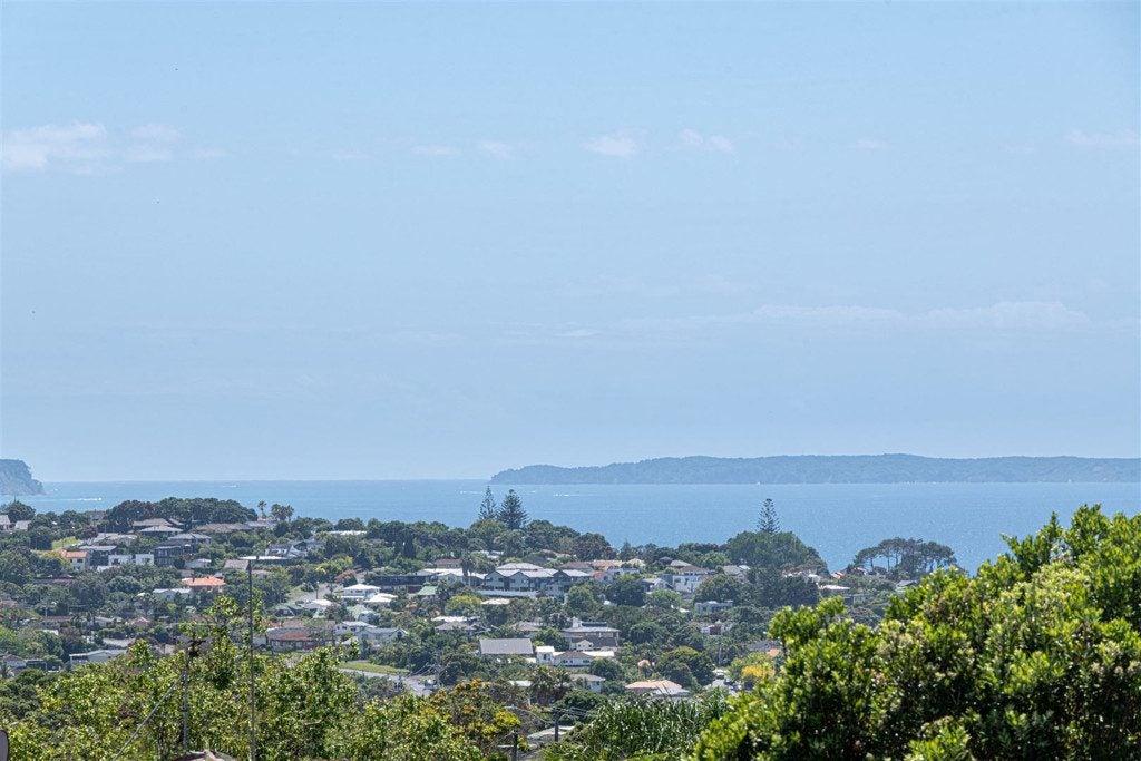 14C Firth Road, Torbay, Auckland - Carousel 24