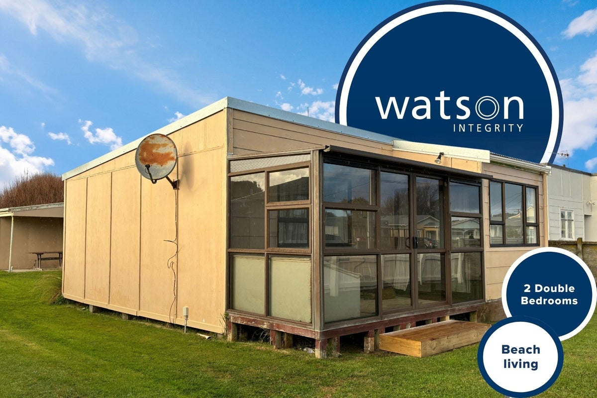 13 Thomas Place, Foxton Beach, Foxton - Carousel 1