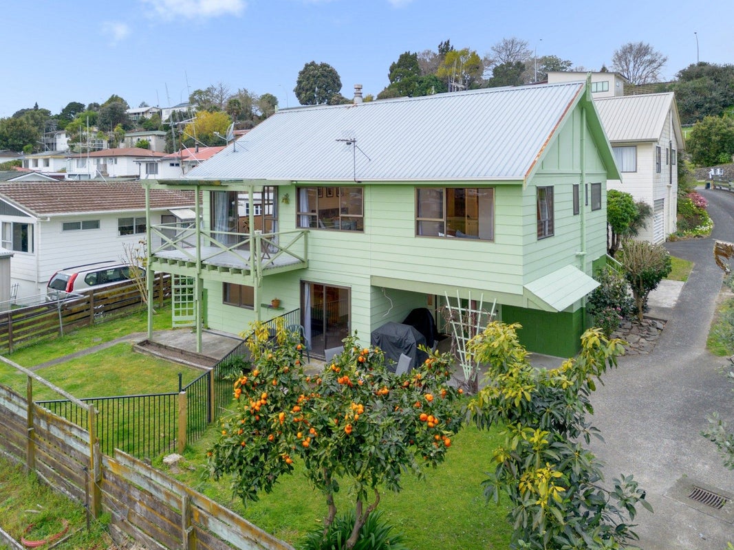 30B Burns Street, Gate Pa, Tauranga - Carousel 1