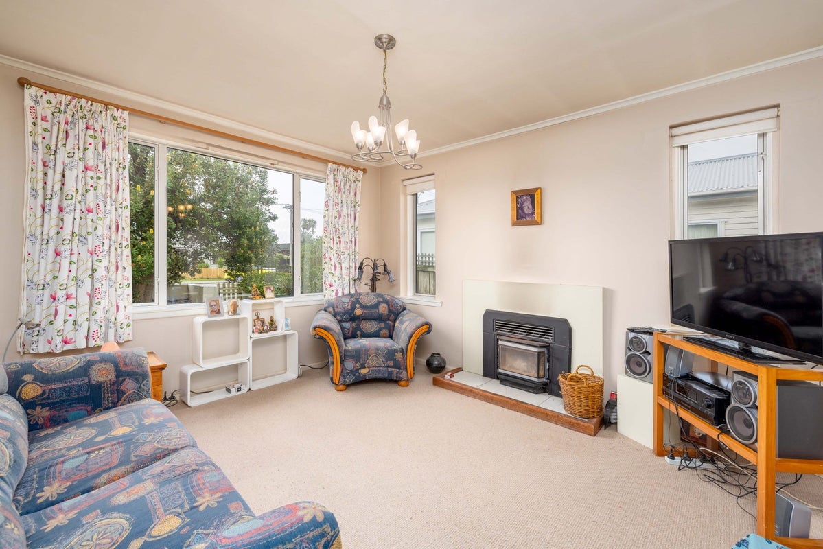 50 Effingham Street, North New Brighton, Christchurch - Carousel 2