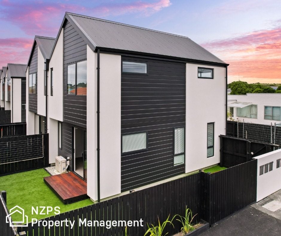 67B Royal Crescent, Saint Kilda, Dunedin - Carousel 1