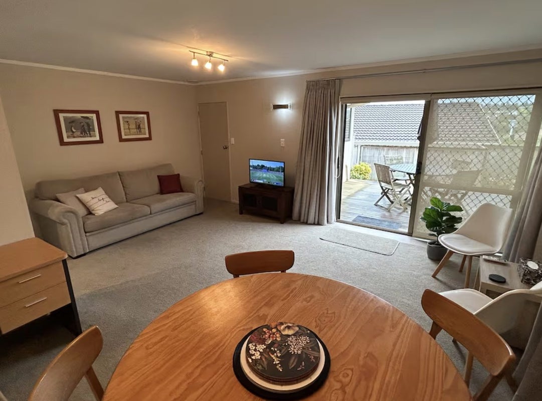 1/25 Galloway Crescent, Farm Cove, Auckland - Carousel 1