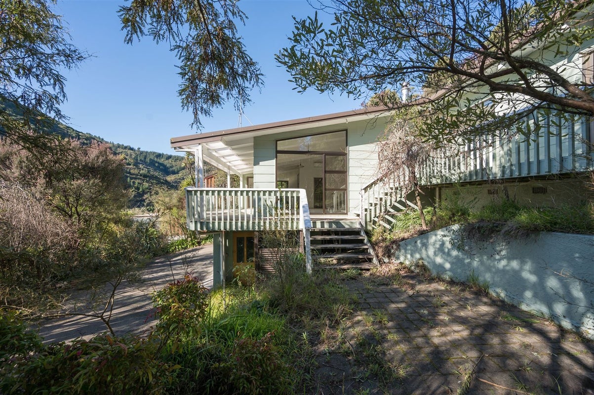 61 Robinson Road, The Brook, Nelson - Carousel 2