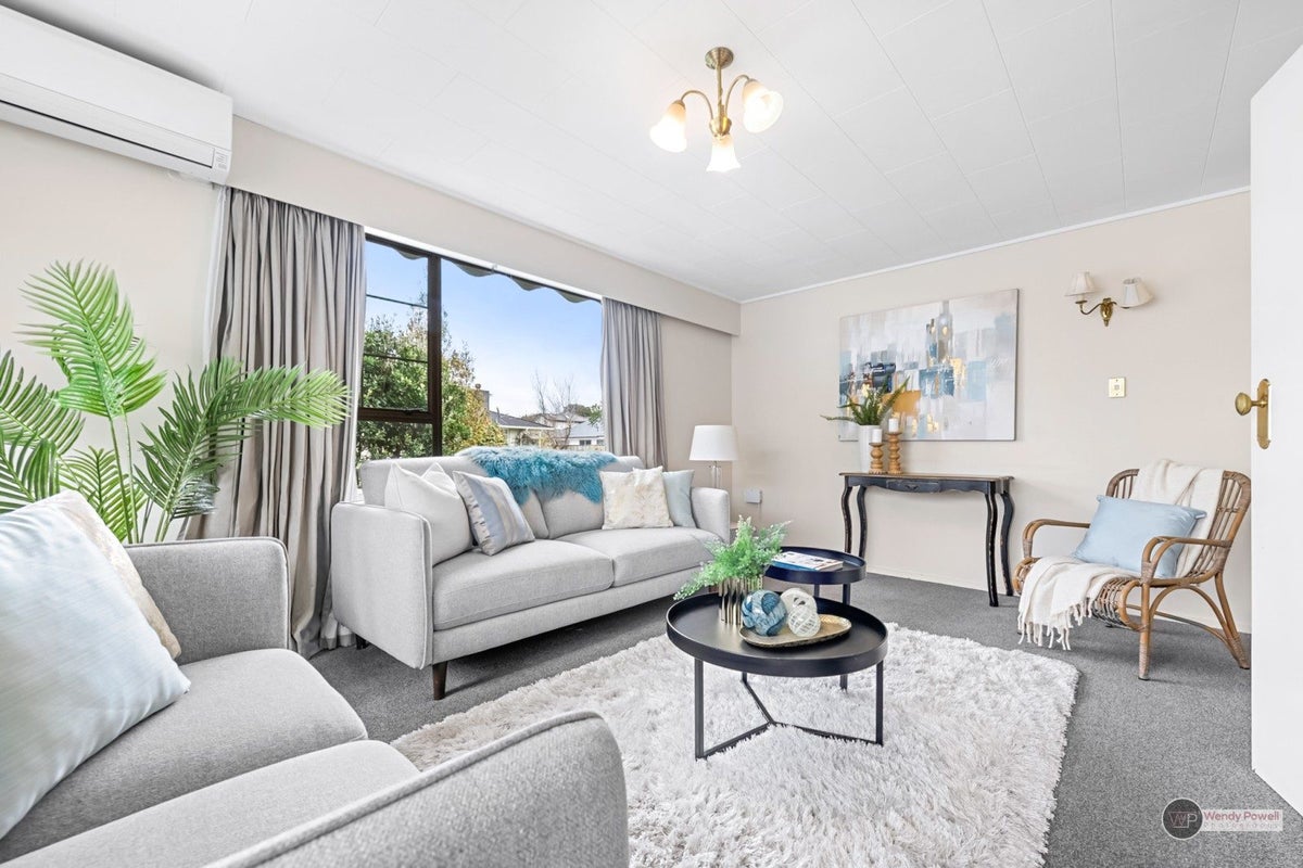 1/29 St Columbans Grove, Boulcott, Lower Hutt - Carousel 2