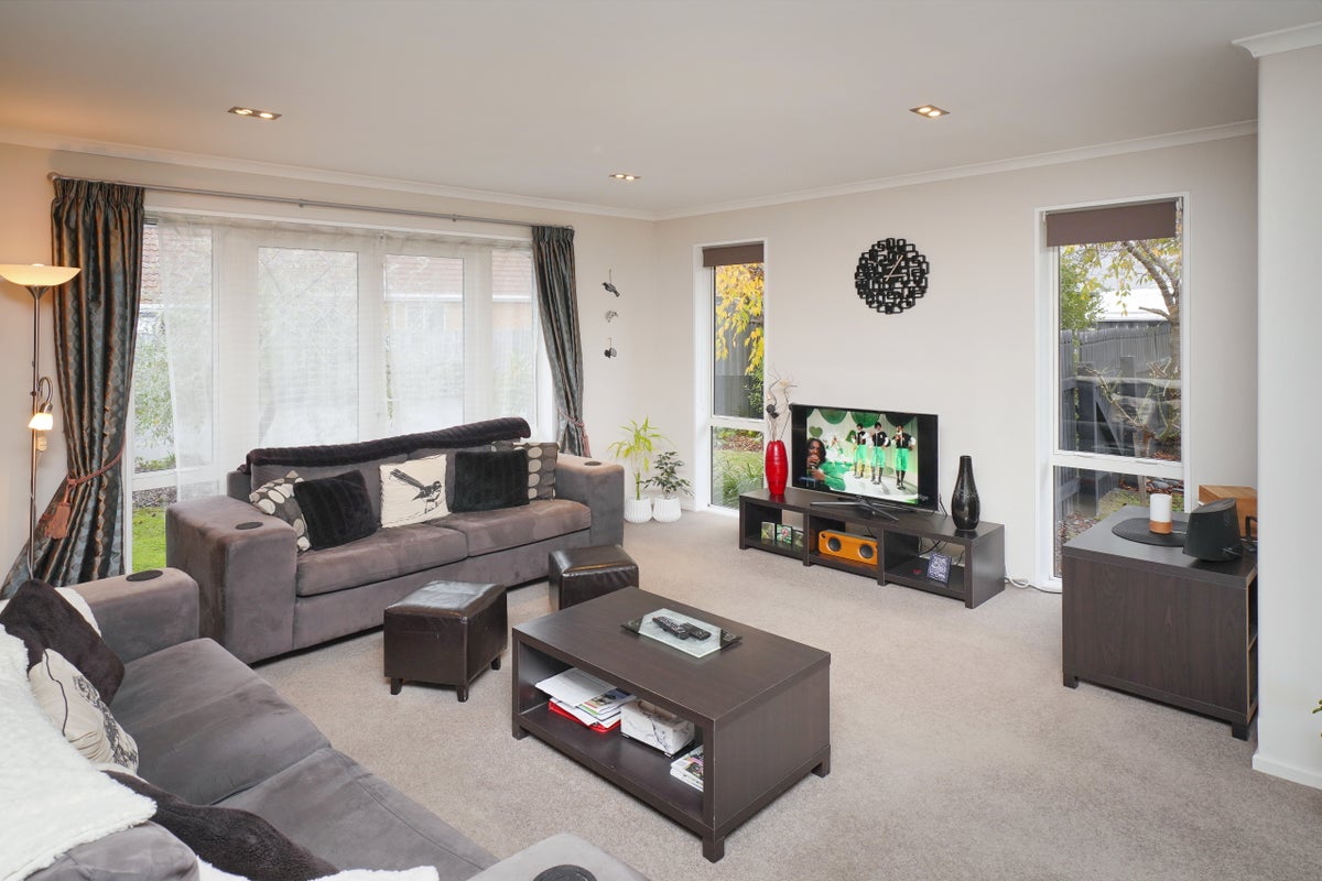 4 Penny Lane, Hoon Hay, Christchurch - Carousel 2