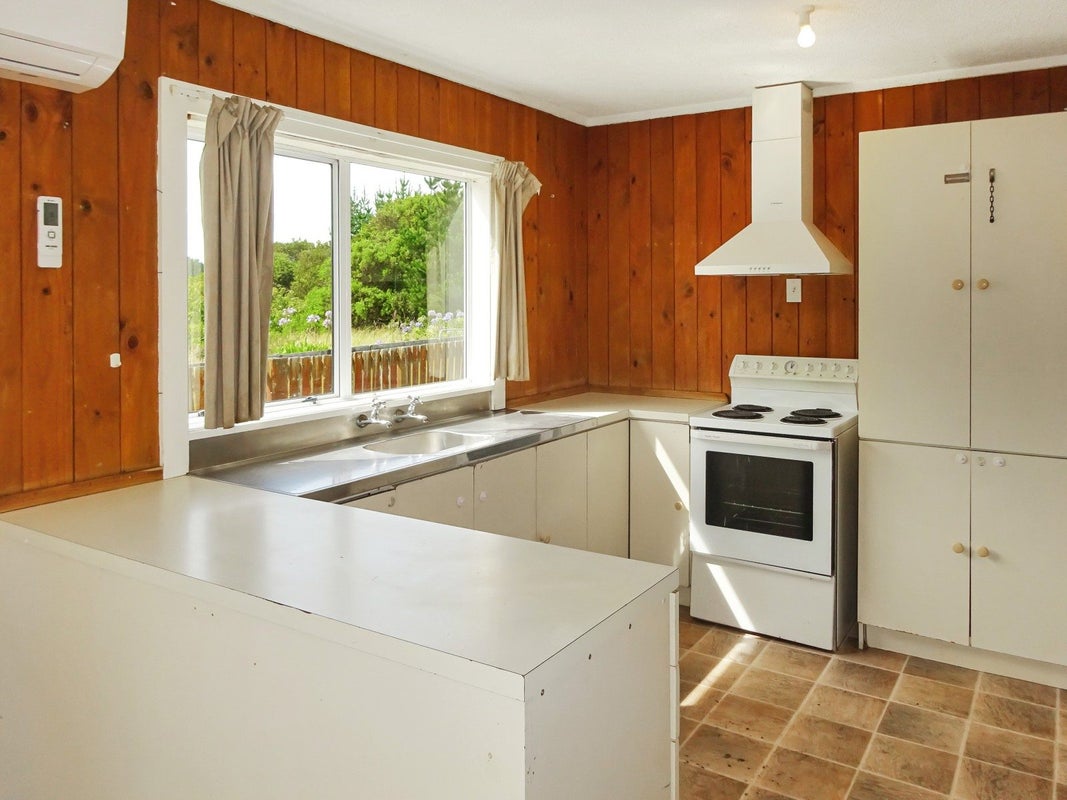 113 Koputara Road, Himatangi Beach, Foxton - Carousel 2
