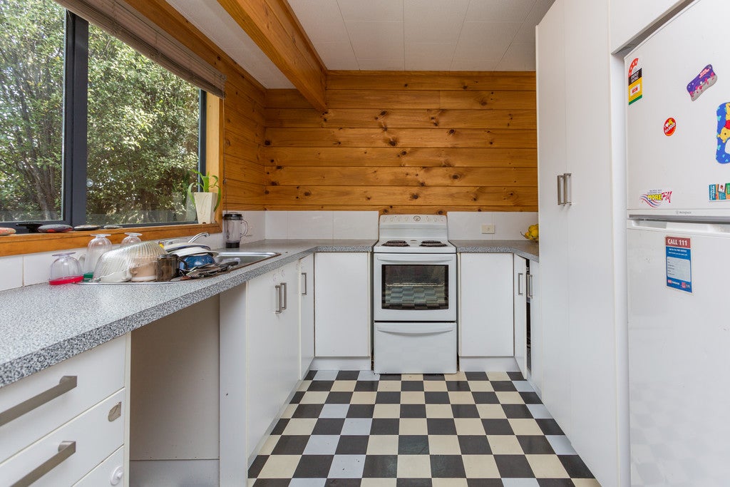 71A De Lautour Road, Inner Kaiti, Gisborne - Carousel 2