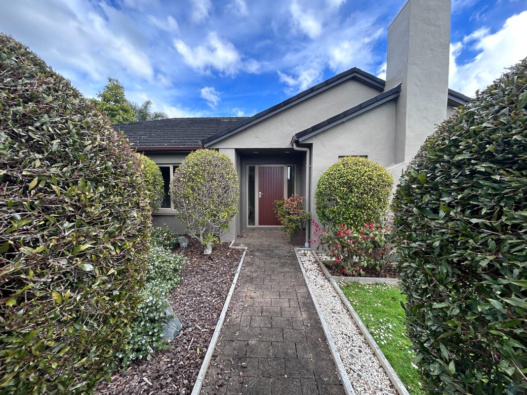 81 Kittiwake Drive, Schnapper Rock, Auckland - Carousel 2
