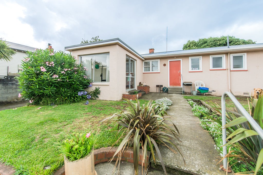 41 Bamber Street, Castlecliff, Whanganui - Carousel 2