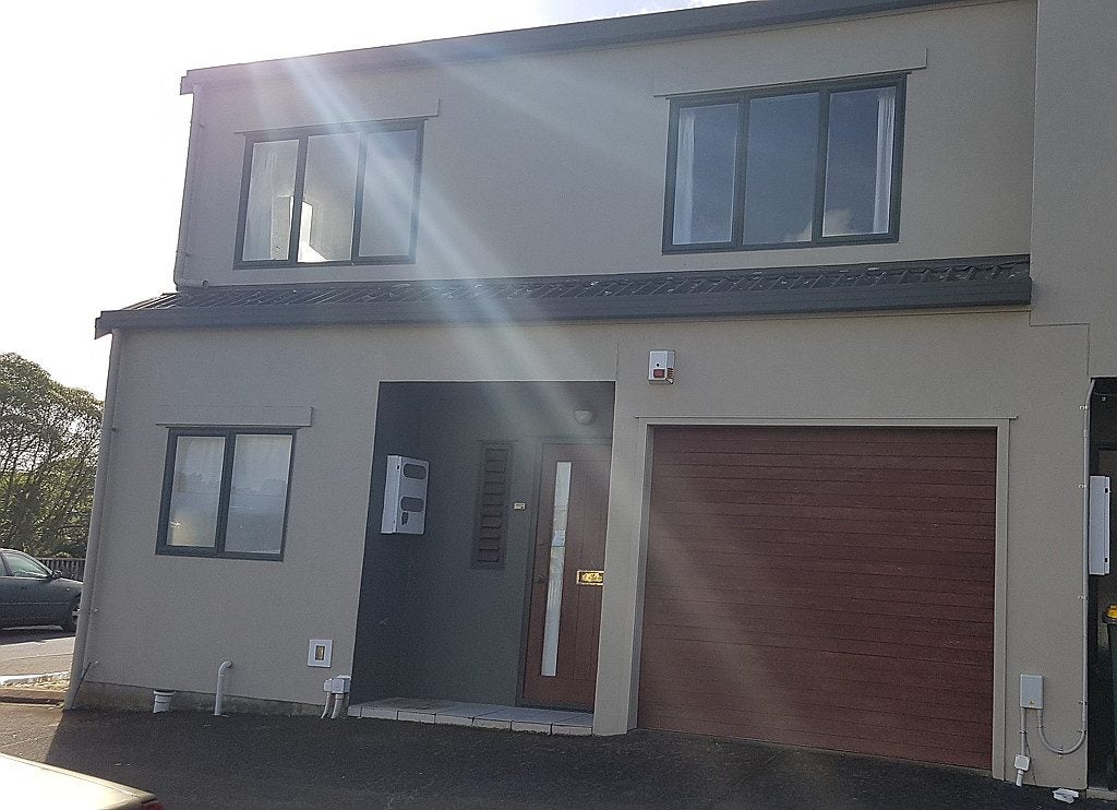 8/12 Ambrico Place, New Lynn, Auckland - Carousel 2