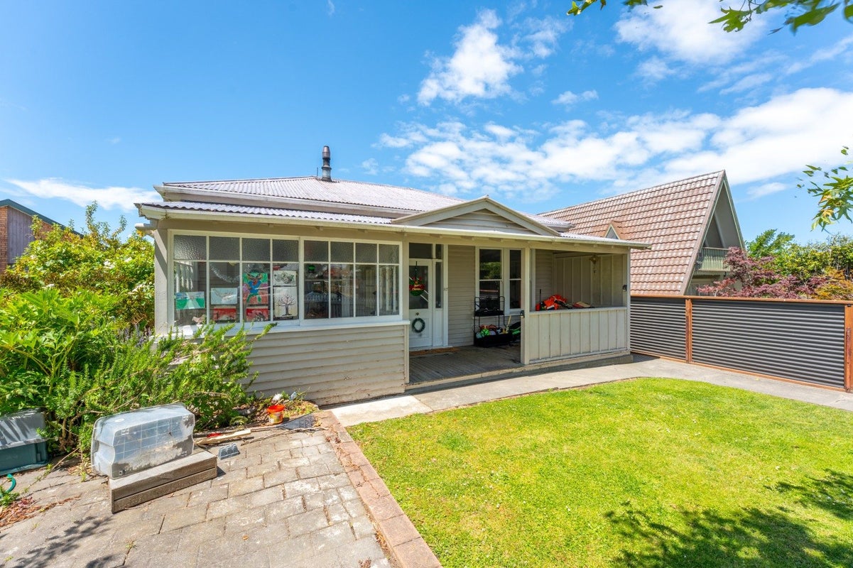 87 Avenue Road, West End, Timaru - Carousel 2