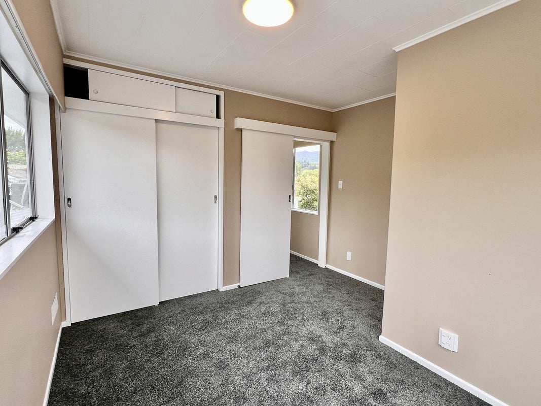 76 California Drive, Totara Park, Upper Hutt - Carousel 28
