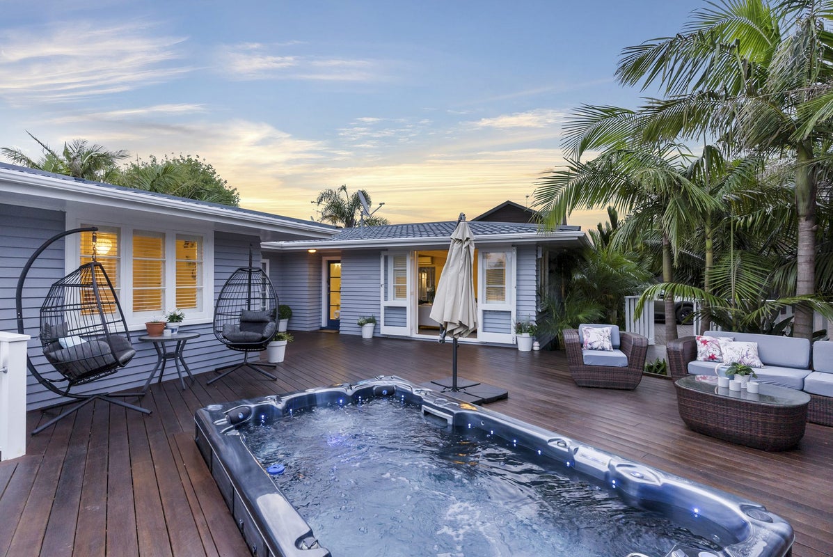 275 Riddell Road, Glendowie, Auckland - Carousel 1