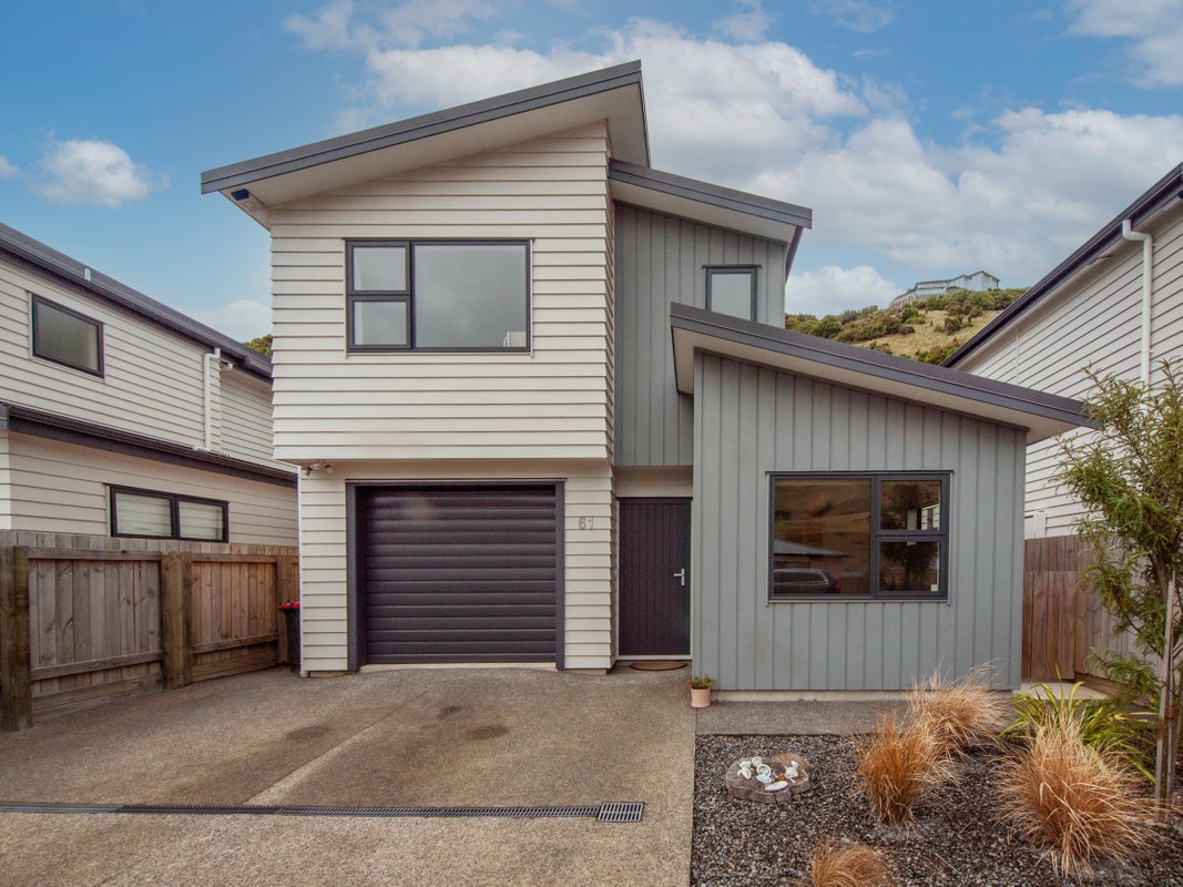 61 Melksham Drive, Churton Park, Wellington - Carousel 1