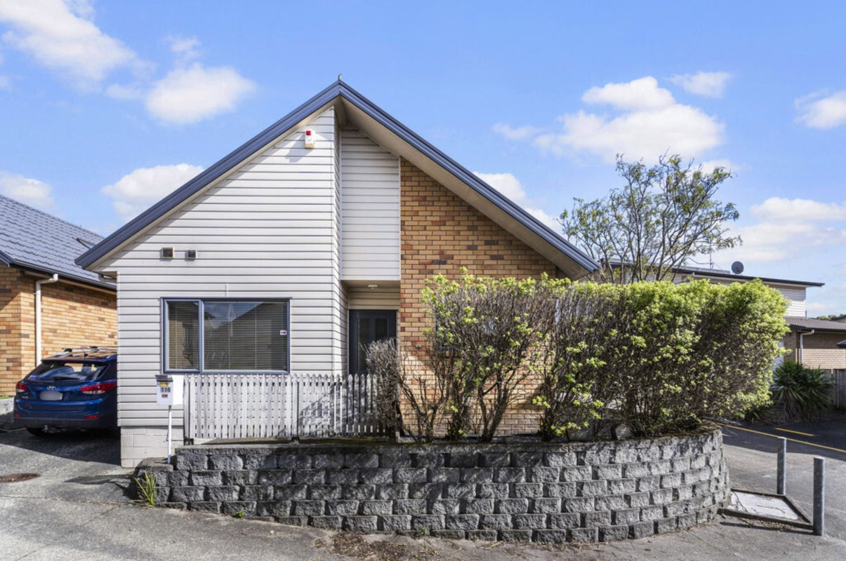 116/172 Mcleod Road, Te Atatu South, Auckland - Carousel 1