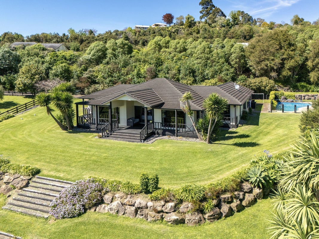 24 Riverstone Drive, Welcome Bay, Tauranga - Carousel 1