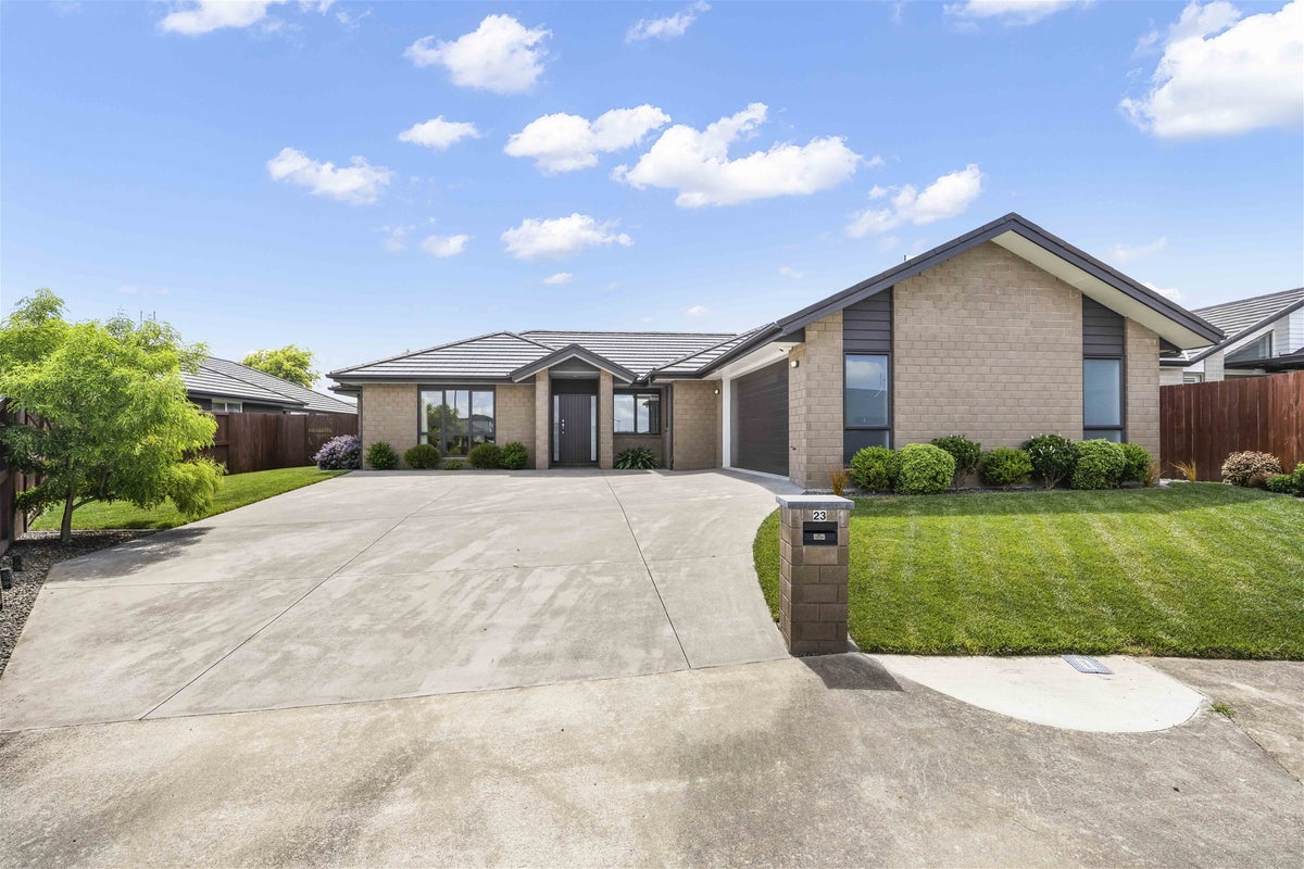 23 Beaufort Place, Flagstaff, Hamilton - Carousel 2
