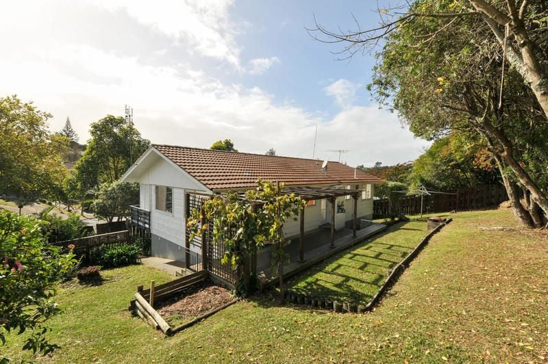 48 Regency Place, Sunnynook, Auckland - Carousel 15