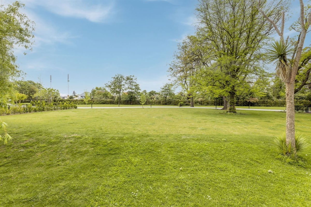 71B Fendalton Road, Fendalton, Christchurch - Carousel 2